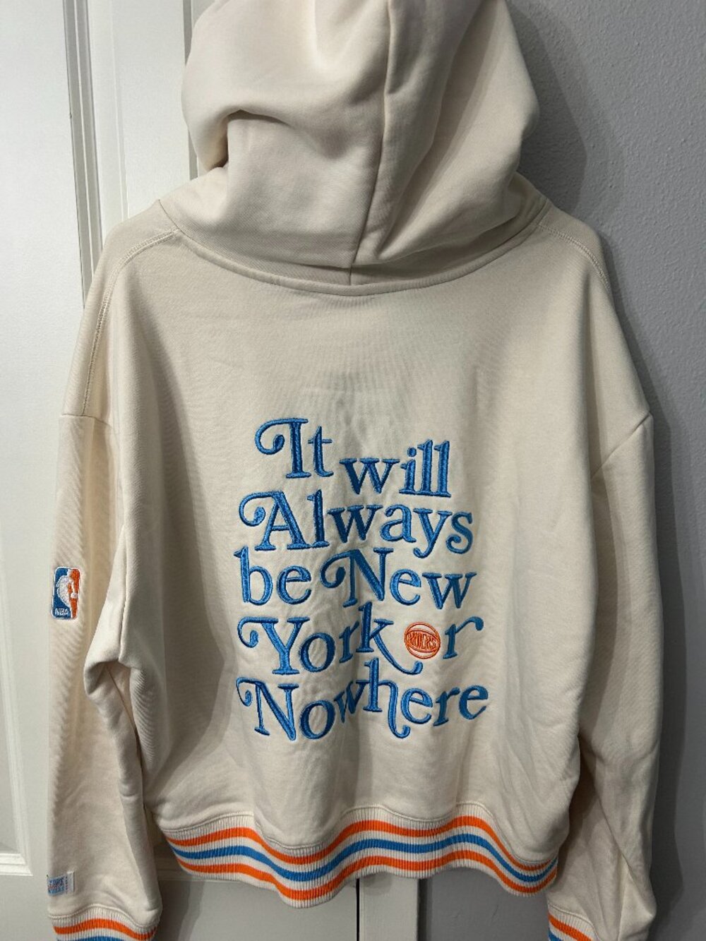 New York Knicks x NYON NBA Hoodie Pre-Owned Women's Size Large NY or Nowhere